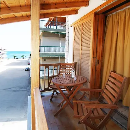 Maria 3* Paralio Astros