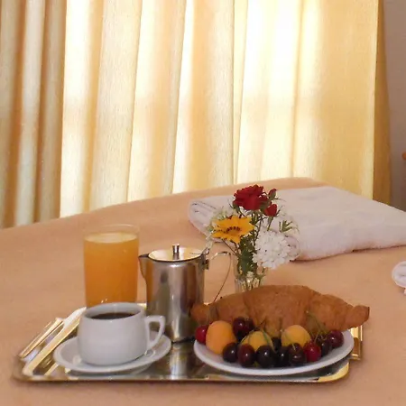 Maria Paralio Astros