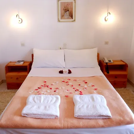 Maria 3* Parálion Ástros